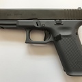 f3649 2 Glock-17-gen5-cerakote-sniper-grey 950x712